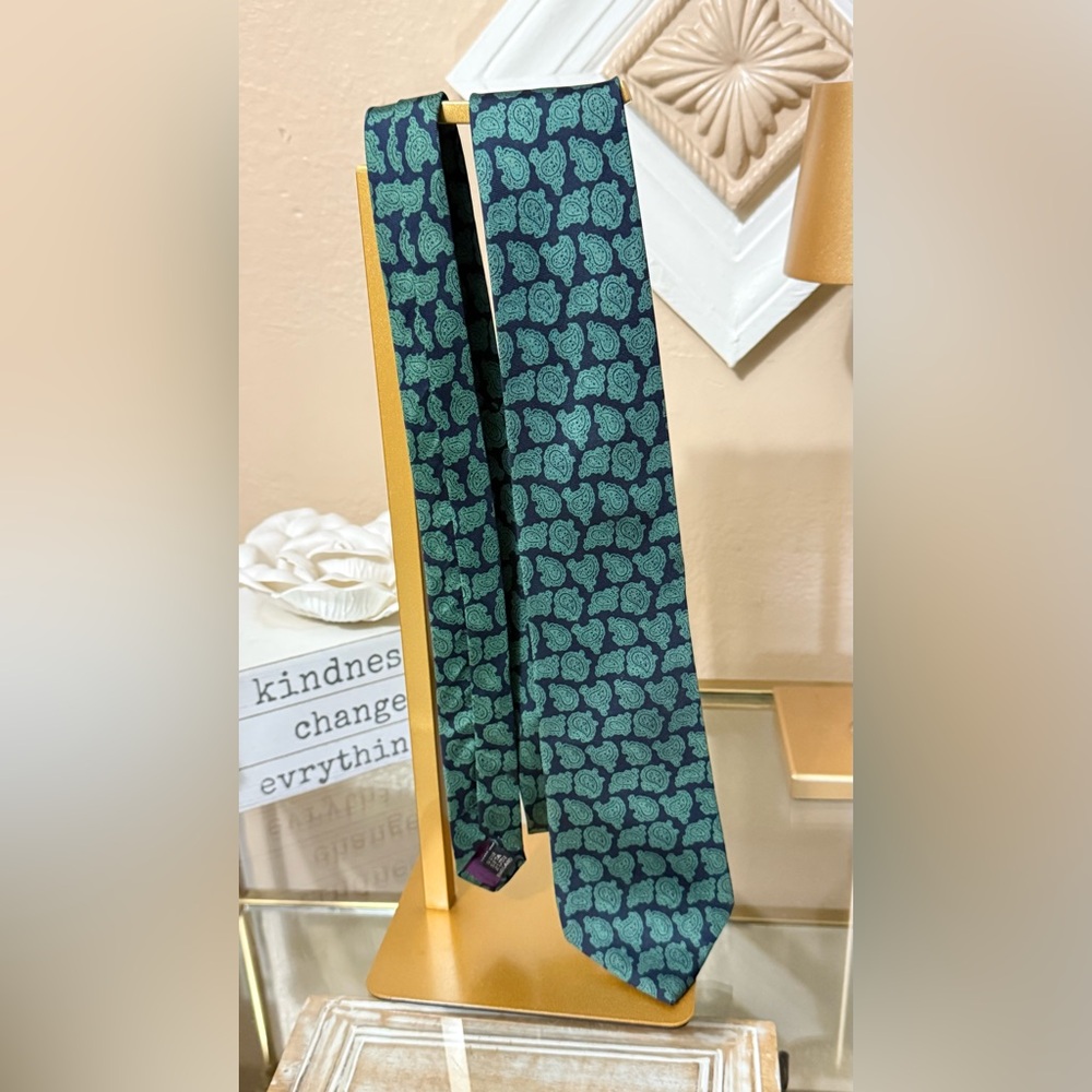 Vintage Burberry   Tie